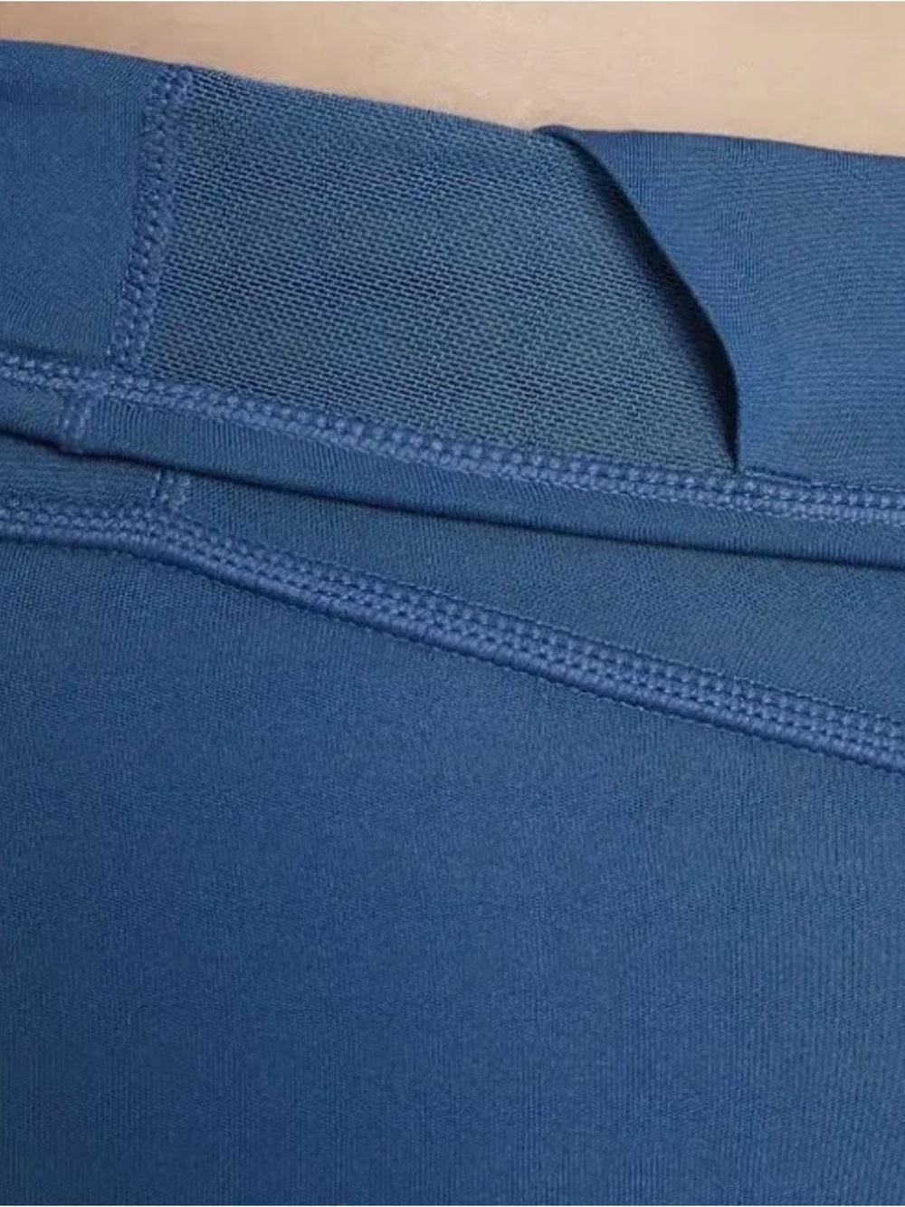 Nike One Luxe Legging - Picture 5 of 10